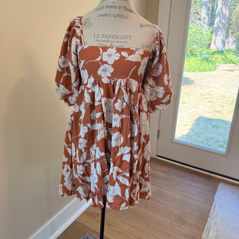 By Together Women's Rust/White Floral Babydoll Dress‎ with Puff Sleeves Size S